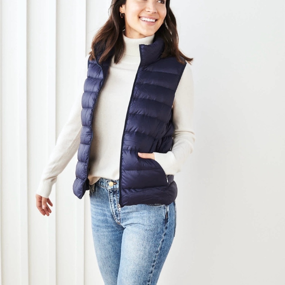 Quince Down Packable Puffer Vest Navy Women’s Medium 700 Fill Goose Down NWT
